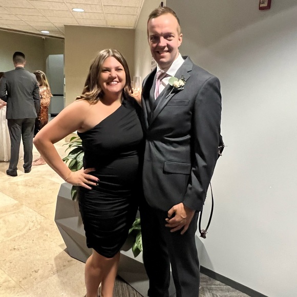 Meet your Posher, Stephanie - Picture 6 of 6